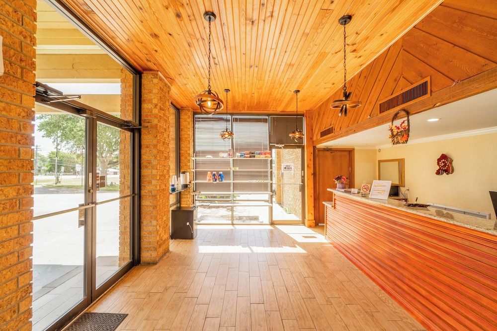 River Valley Motor Inn 3