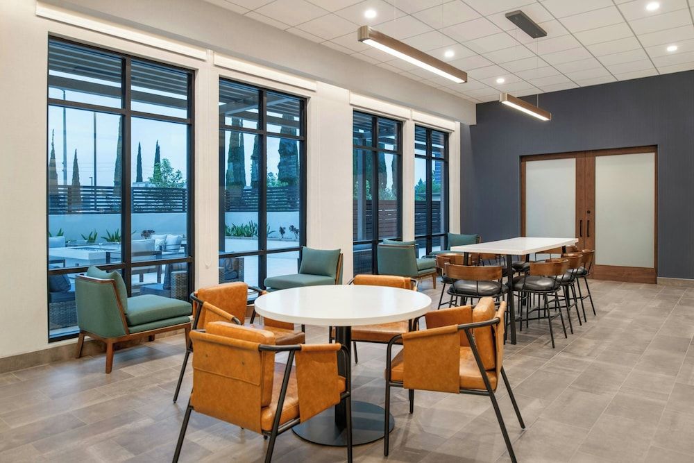 Courtyard By Marriott San Bernardino Loma Linda 2