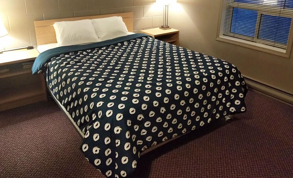 Shoal Lake Motor Inn 3