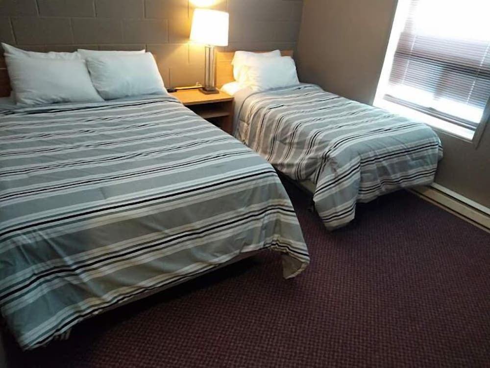 Shoal Lake Motor Inn 2