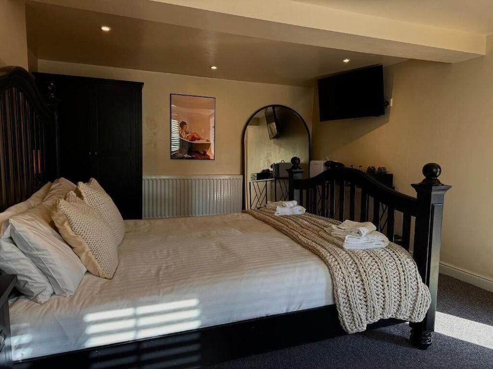 The Five Bells Inn 3