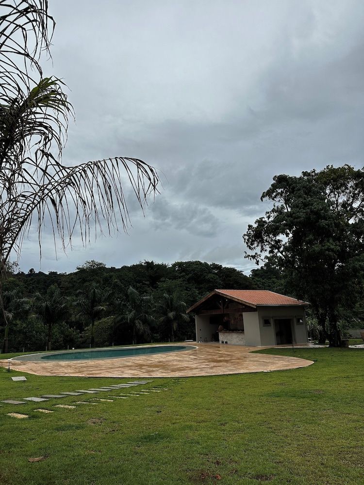 Pousada Villa Dois Amores -1 estrelas em Lindóia