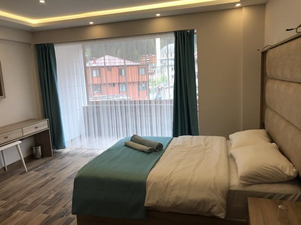 Danis Motel 2