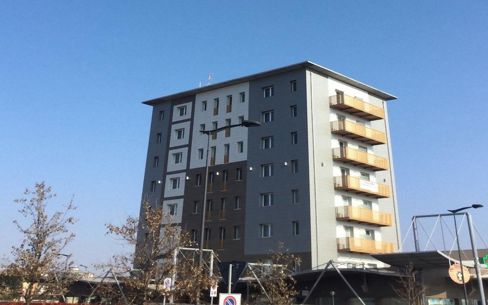 The Residence Galliate -1 estrelas em Galliate