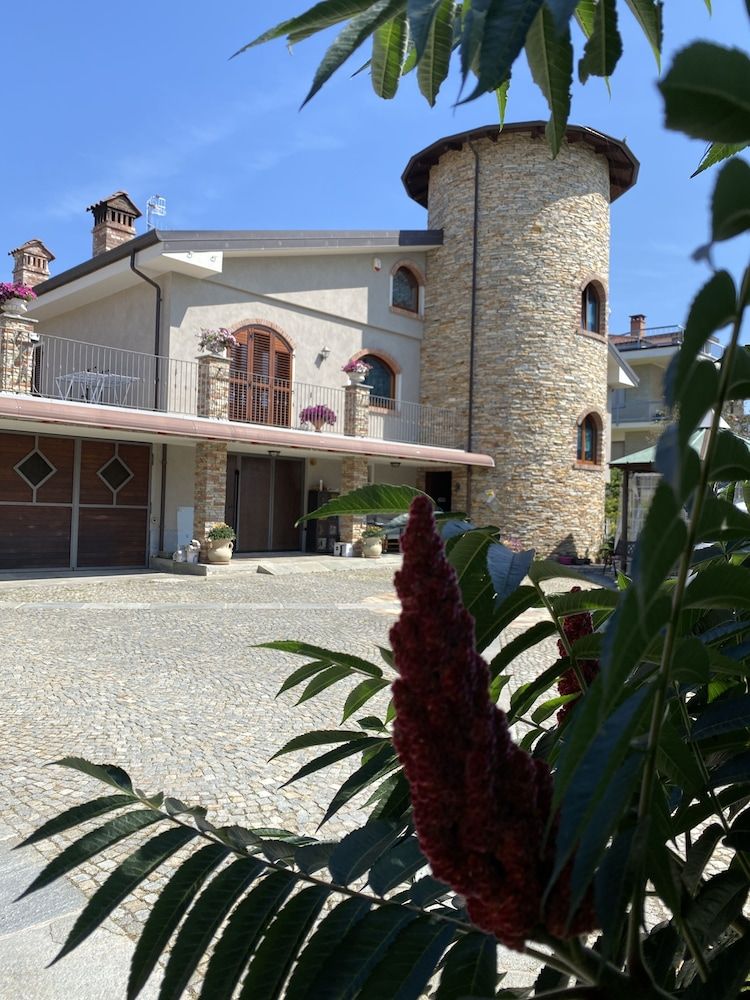 B&B Torre in Langa -1 estrelas em Carrù
