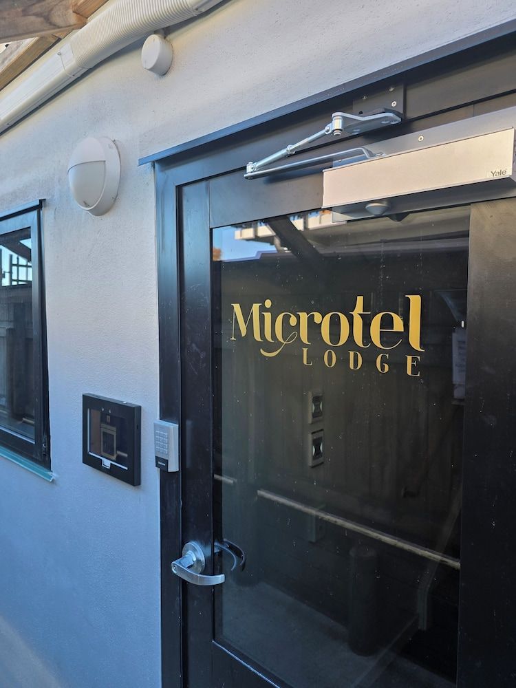 Microtel Lodge 2