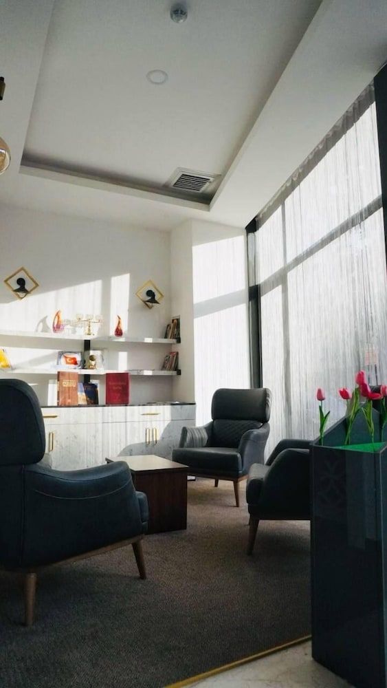 Seta Park Hotel 3