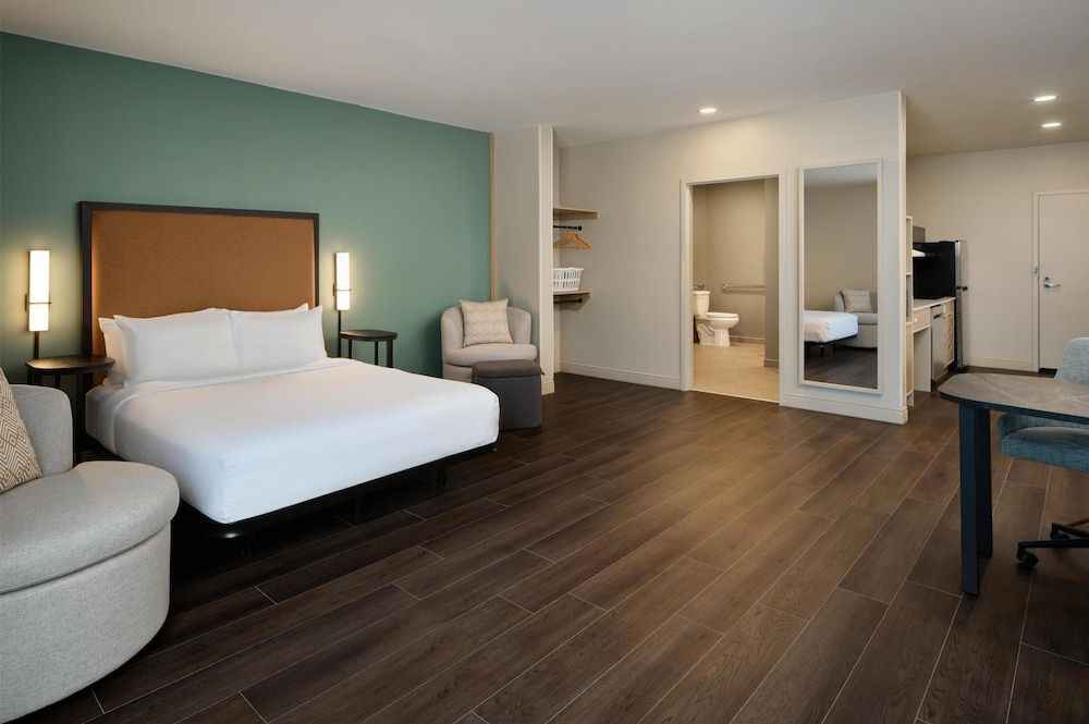 LivSmart Studios by Hilton Tullahoma 3