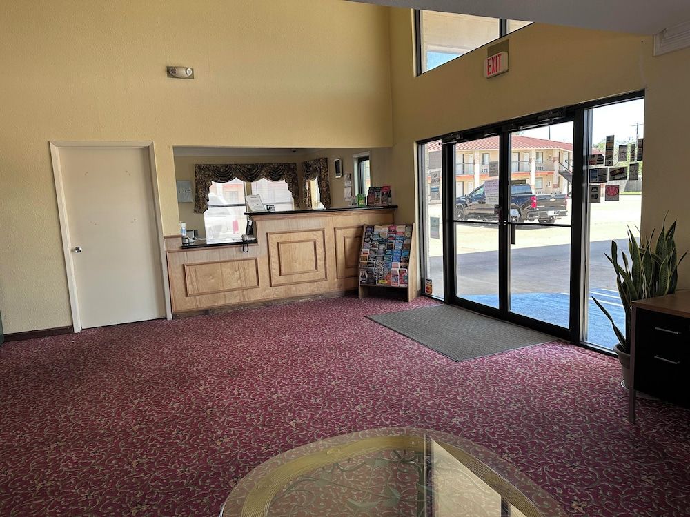 Cameron Inn & suites 2