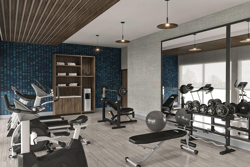La Quinta Inn & Suites by Wyndham Mebane 3