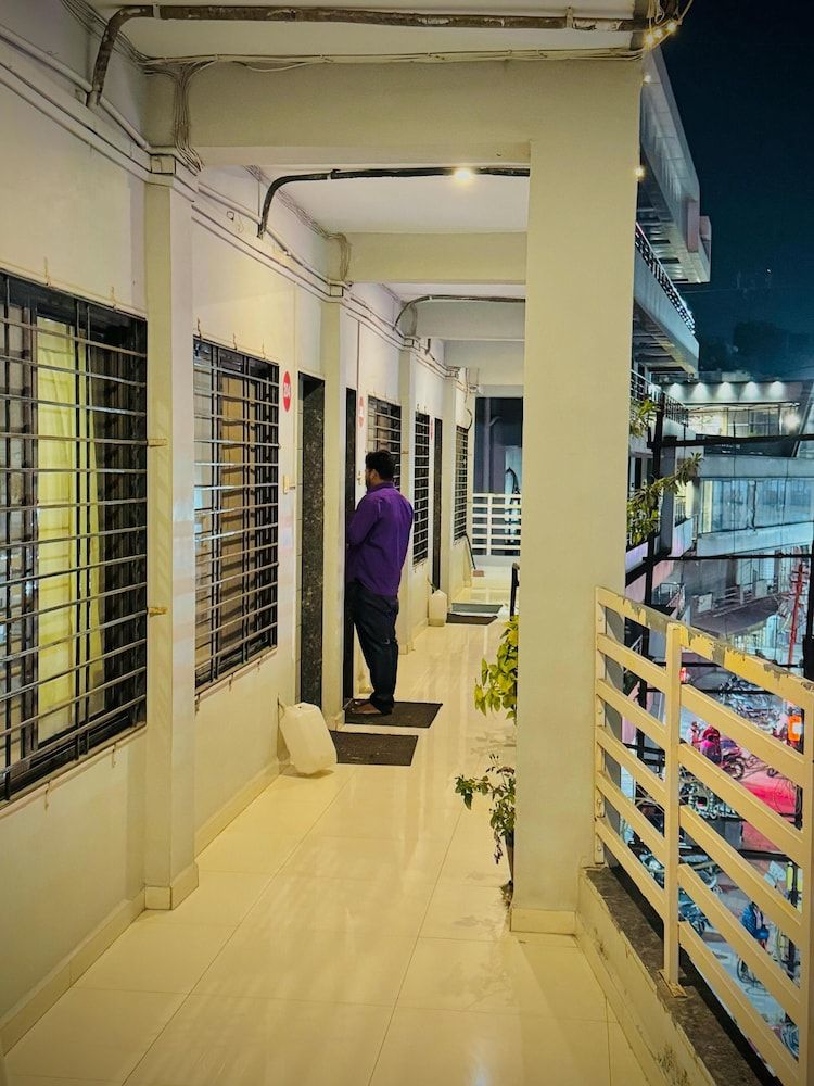 Hotel Sai Navsari 3