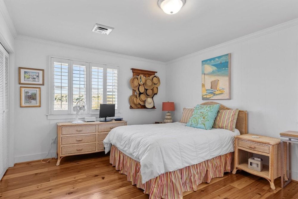 Joyner Cottage 4 Bedroom Home 2