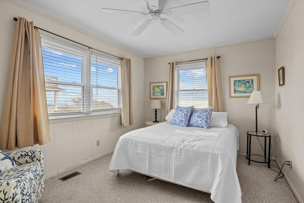 Bryant Cottage 6 Bedroom Home 3