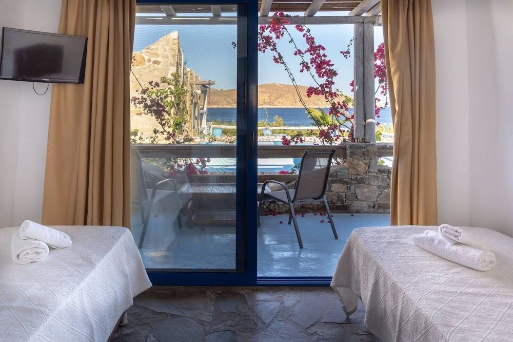 Alexandros by the Beach - Serifos 3