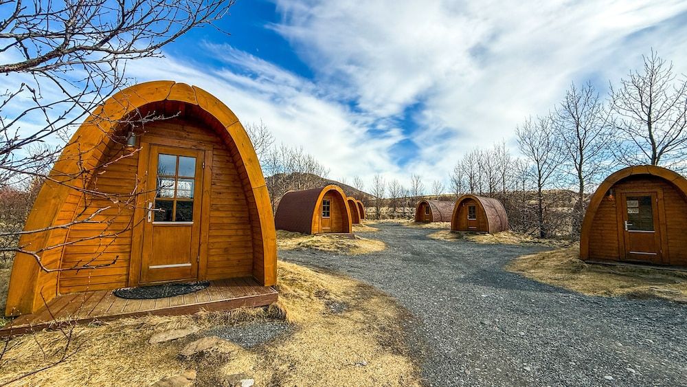 Fossatún Camping Pods & cottages – Sleeping bag accommodation -1 estrellas en Fossatún