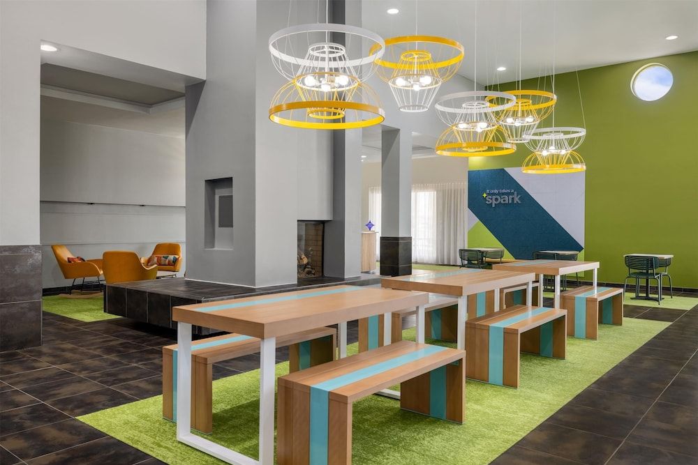 Spark by Hilton Artesia 3