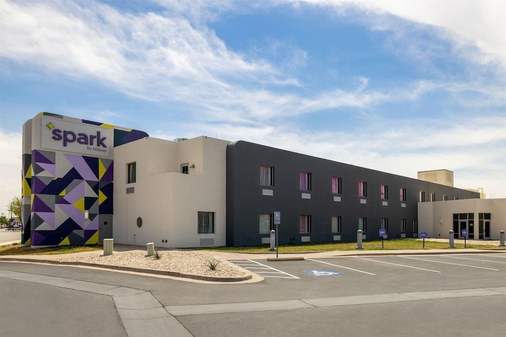 Spark by Hilton Artesia 4 estrellas en Artesia