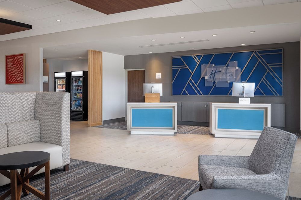 Holiday Inn Express & Suites Trinity by IHG 2