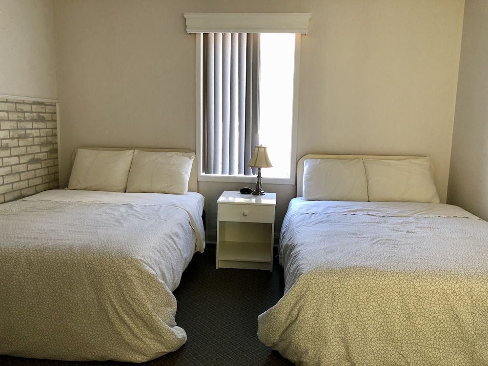 Edgewater Motel & Campground 3
