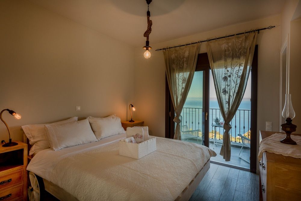 Yades Villas Lefkada -1 estrellas en Athani