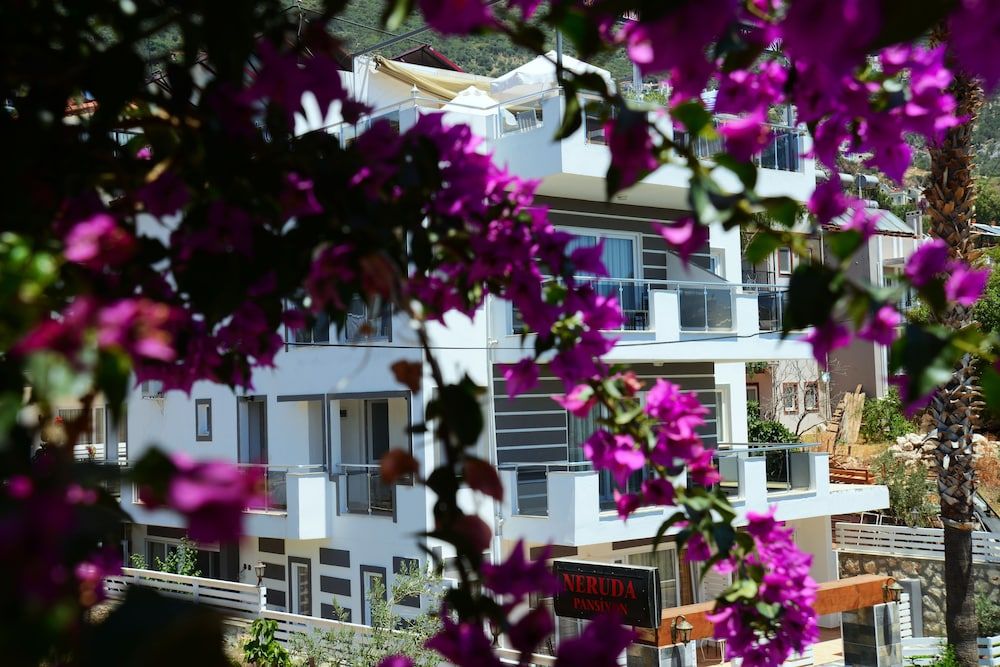 Neruda Hotel -1 estrellas en Kalkan