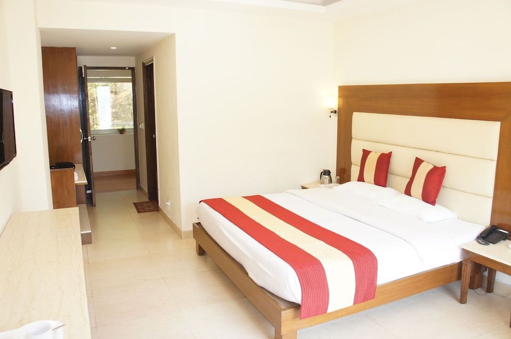 Riverside Resort 2