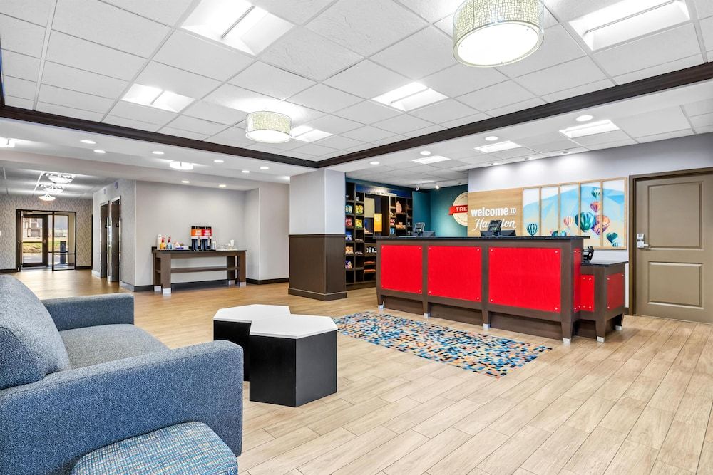 Hampton Inn & Suites Claremore 2
