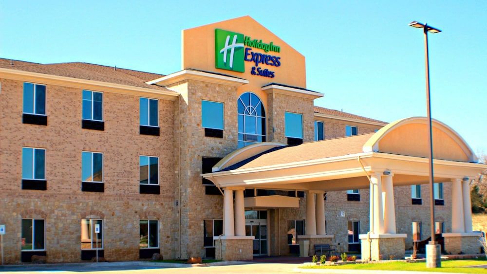 Holiday Inn Express & Suites Bonham by IHG 3 estrellas en Bonham