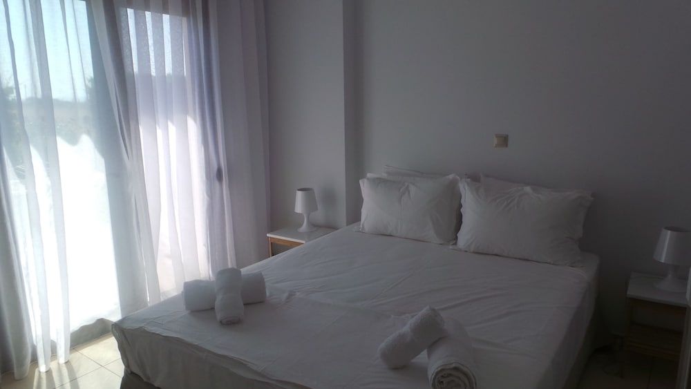 Niovi Boutique Apartments 3