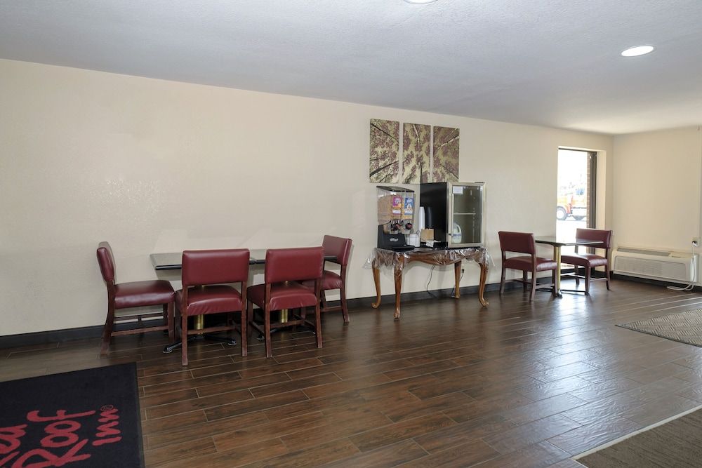 Red Roof Inn Hillsville 2