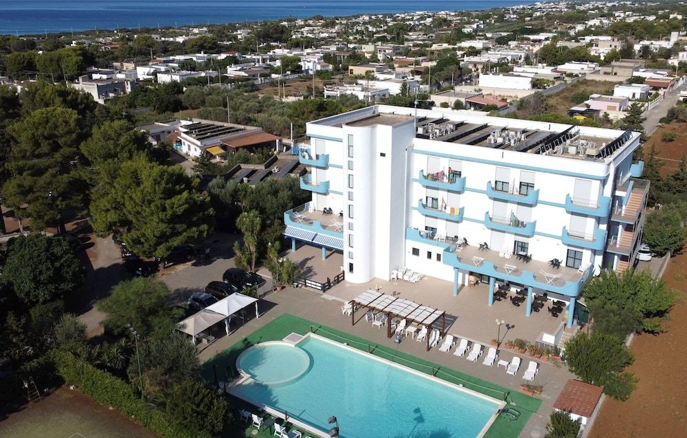 Hotel Villaggio Aurora -1 estrellas en San Pietro in Bevagna