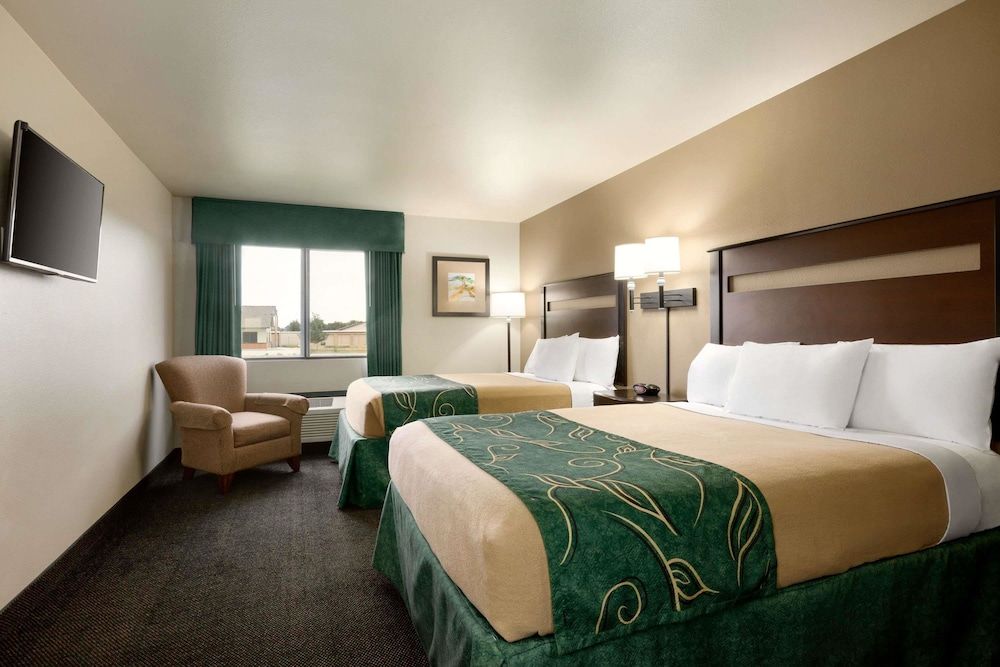 Baymont by Wyndham Glendive 3