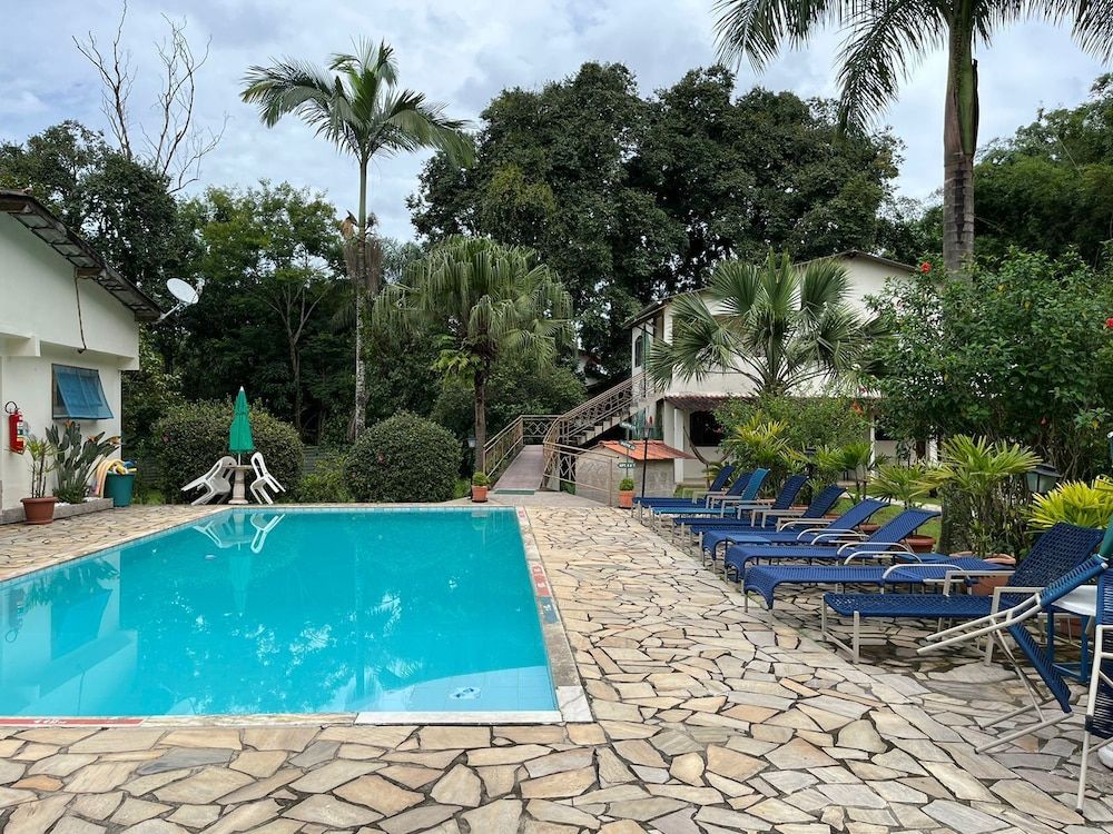 Pousada chez Nous -1 estrellas en Penedo