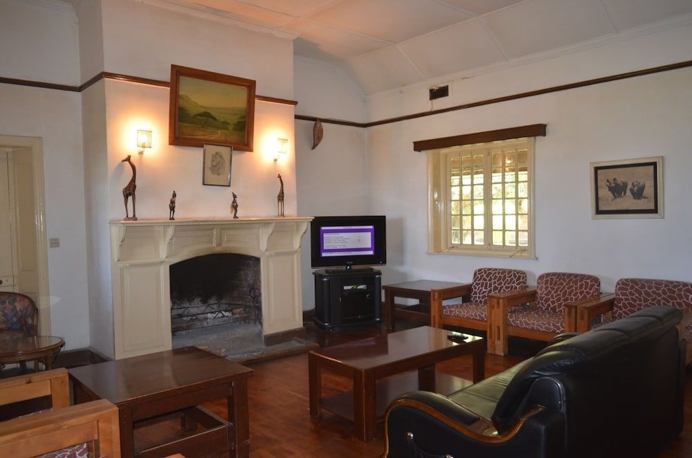 Jacaranda Lake Elementaita Lodge 3