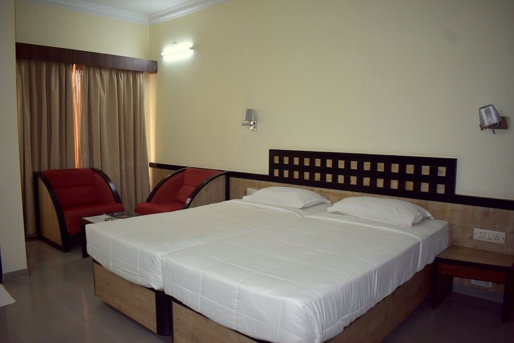 Metropolis Hotel 2