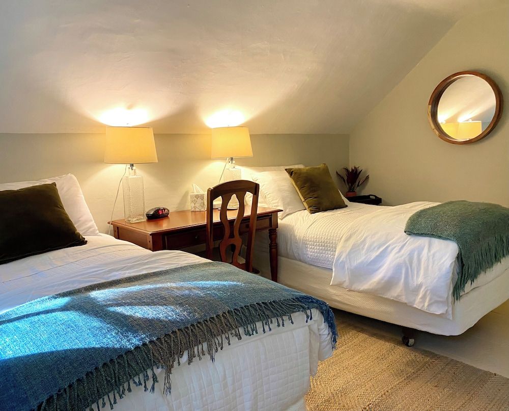 Sea Meadow Inn 2