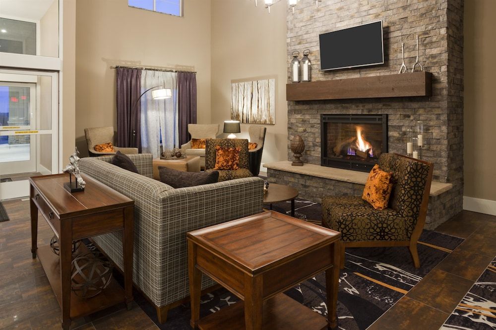 Grandstay Hotel And Suites Morris 2