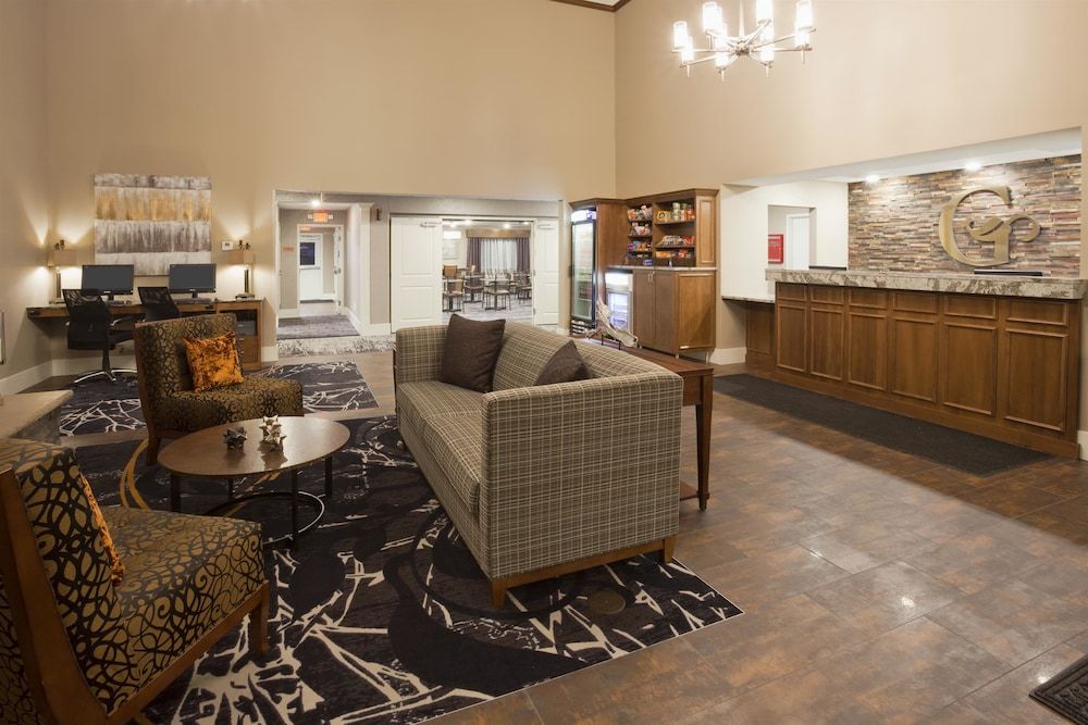 Grandstay Hotel And Suites Morris 3