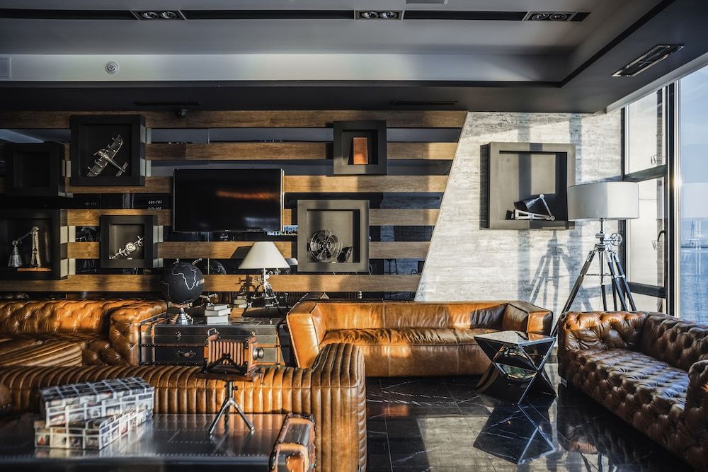 M1 Club Hotel 2