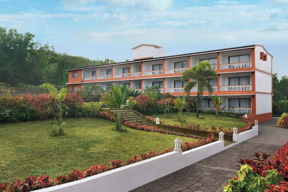 Blue Ocean The Fern Resort & Spa Ganpatipule, Series by Marriott 4 estrellas en Ganpatipule