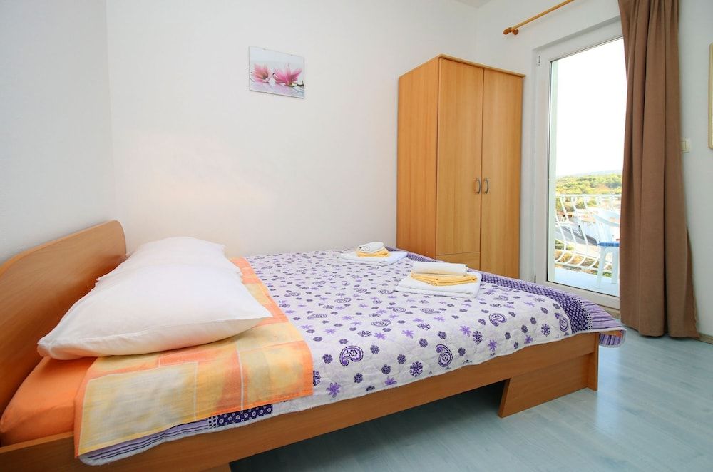 Apartments Huljev 3