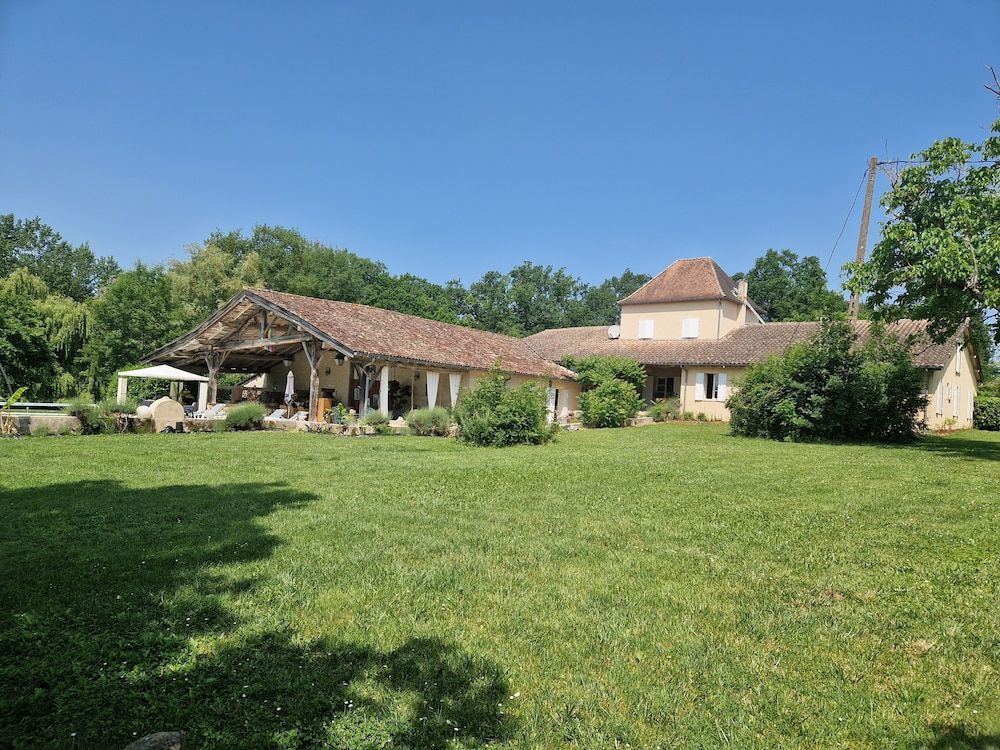 Maison Cassin47 -1 estrellas en Lavergne