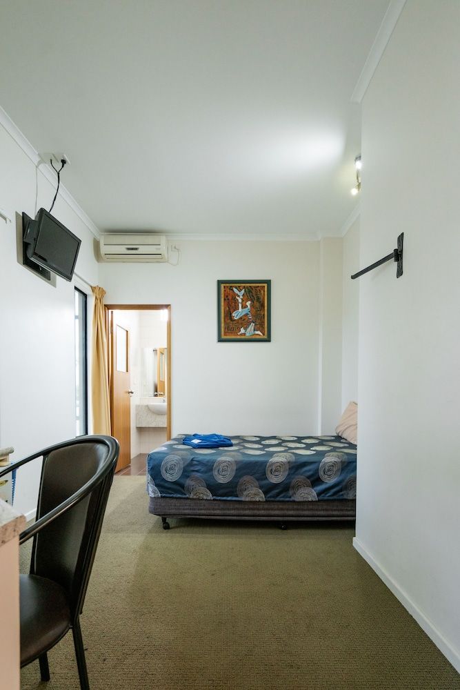 Capella Hotel Motel 2