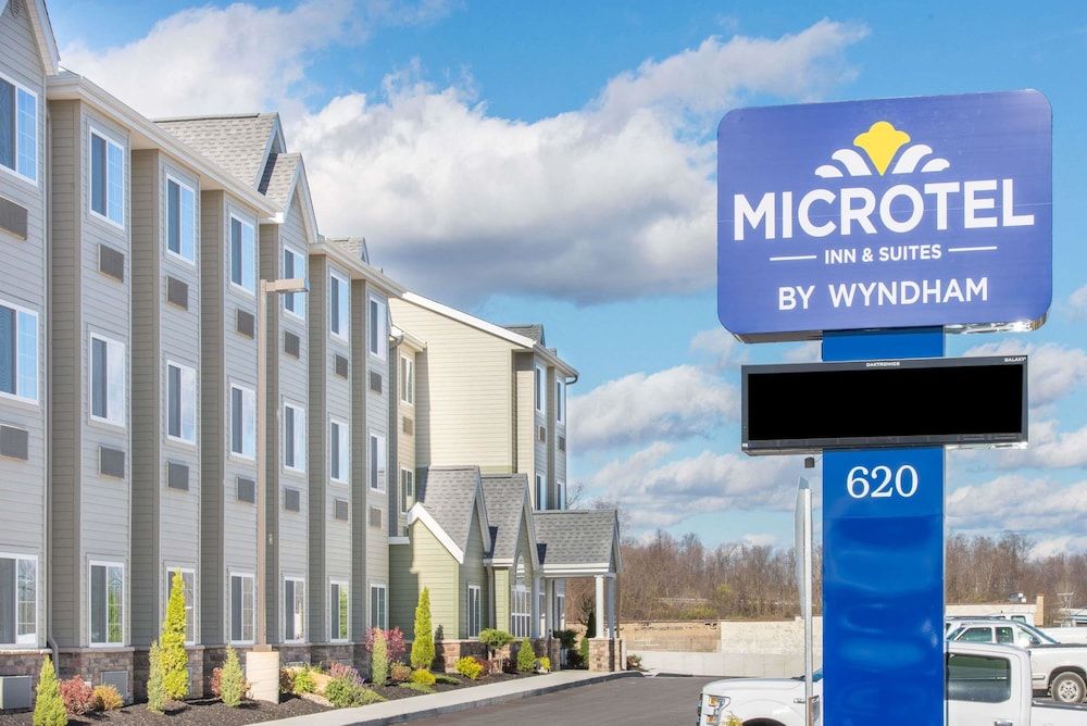 Microtel Inn & Suites By Wyndham Cadiz 2 estrellas en Cádiz