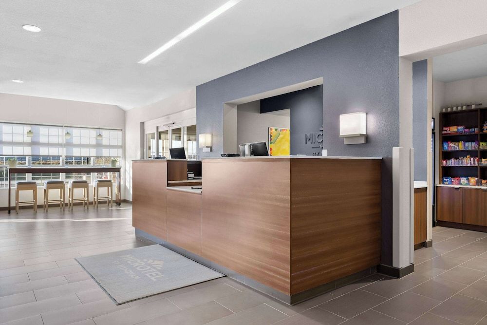 Microtel Inn & Suites by Wyndham Sweetwater 3