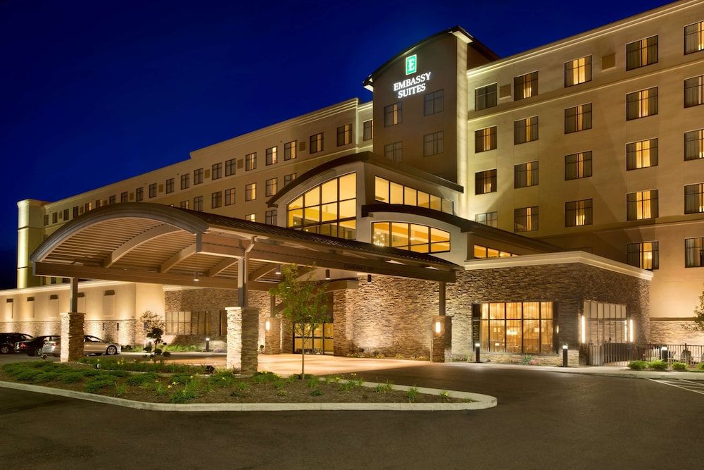 Embassy Suites by Hilton Akron Canton Airport 4 estrelas em North Canton