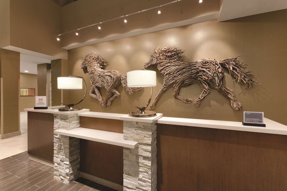 Embassy Suites by Hilton Akron Canton Airport 2