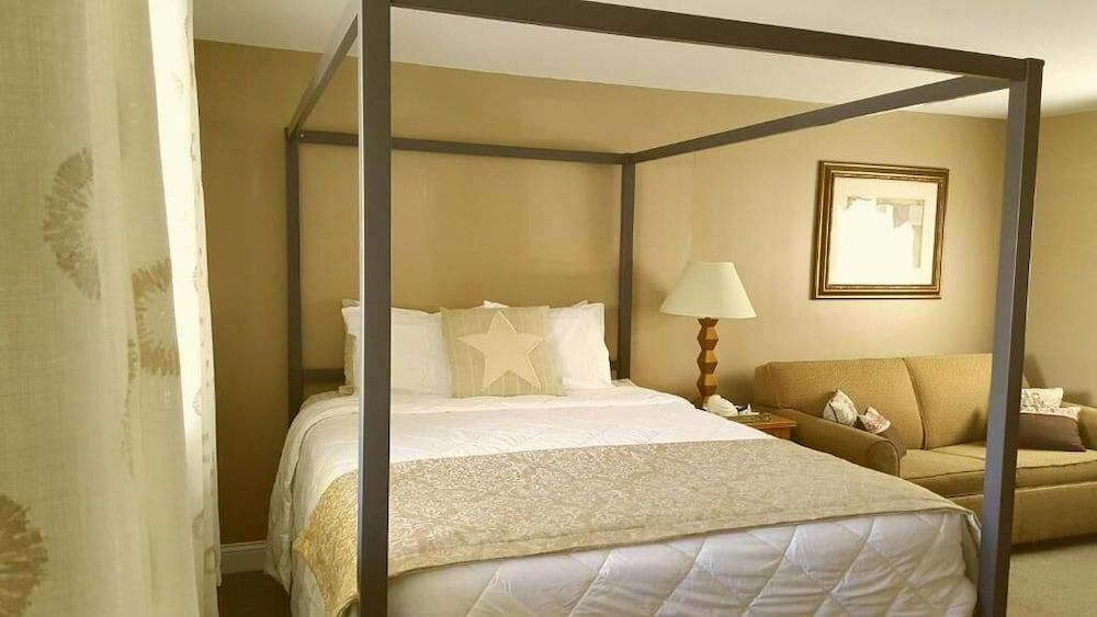 Starlight Lodge Cape Cod 3