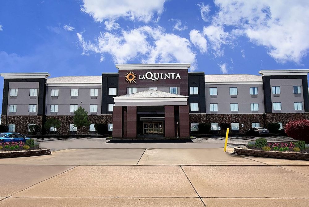 La Quinta Inn & Suites by Wyndham Pontoon Beach 3 estrellas en Pontoon Beach