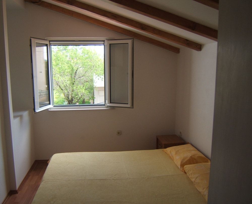 Apartments Emil 2